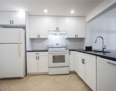 1083 Forest Lakes Drive - Photo Thumbnail 4