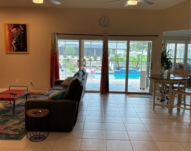 3404 Sw 1st Place - Photo Thumbnail 14