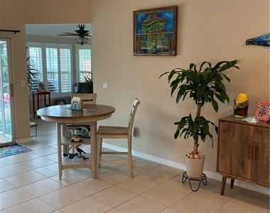 3404 Sw 1st Place - Photo Thumbnail 11