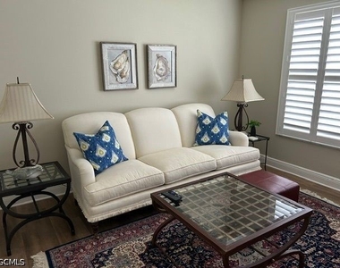 8361 Grand Palm Drive - Photo Thumbnail 4
