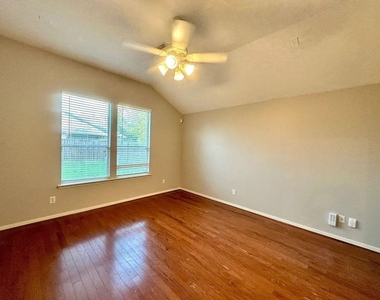 14118 Seagler Springs Lane - Photo Thumbnail 6