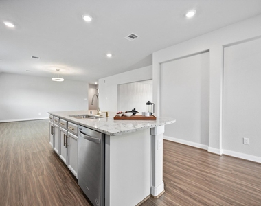 11403 Brookside Arbor Lane - Photo Thumbnail 6