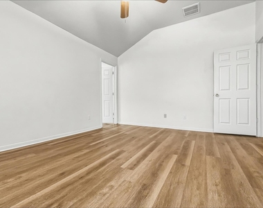 16818 Blackberry Lily Lane - Photo Thumbnail 8