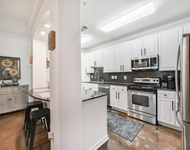 1711 Old Spanish Trail - Photo Thumbnail 8