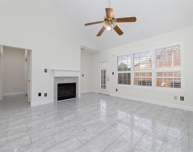1408 S Friendswood Drive - Photo Thumbnail 8