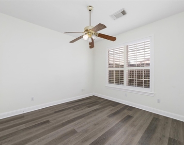 1408 S Friendswood Drive - Photo Thumbnail 21