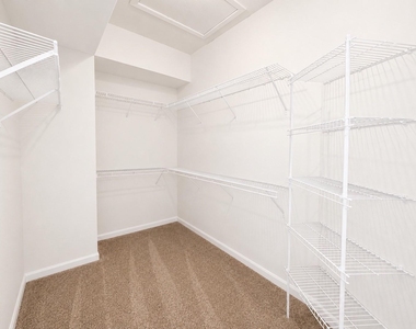 702 Hadley Street - Photo Thumbnail 11