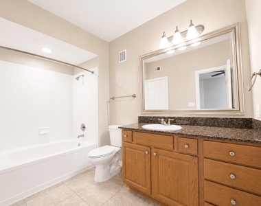 702 Hadley Street - Photo Thumbnail 4