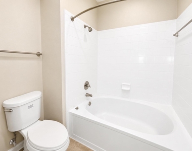 702 Hadley Street - Photo Thumbnail 13