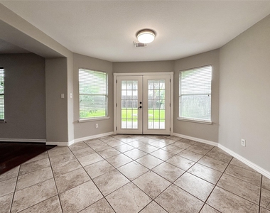 5739 Westminster Village Dr - Photo Thumbnail 17