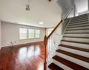5739 Westminster Village Dr - Photo Thumbnail 8