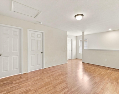 2638 Ensbrook Meadow Lane - Photo Thumbnail 12