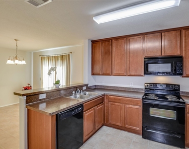 2638 Ensbrook Meadow Lane - Photo Thumbnail 5