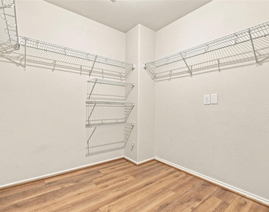 2638 Ensbrook Meadow Lane - Photo Thumbnail 17