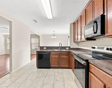 2638 Ensbrook Meadow Lane - Photo Thumbnail 10