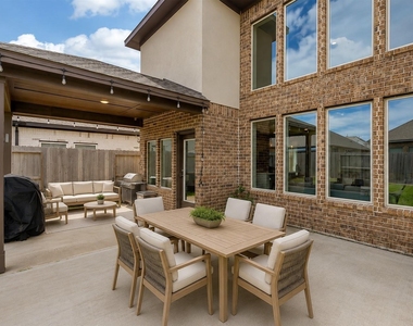11730 Twin Creeks Hill Drive - Photo Thumbnail 18
