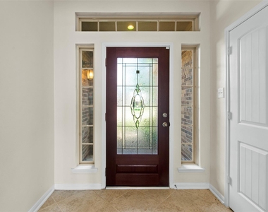 9430 Harmony Lake Lane - Photo Thumbnail 4