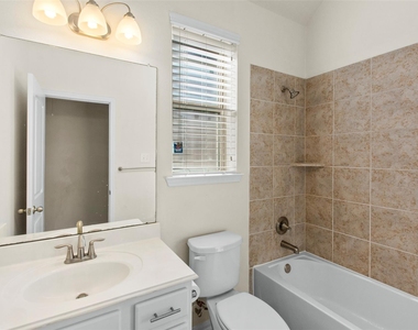 9430 Harmony Lake Lane - Photo Thumbnail 9