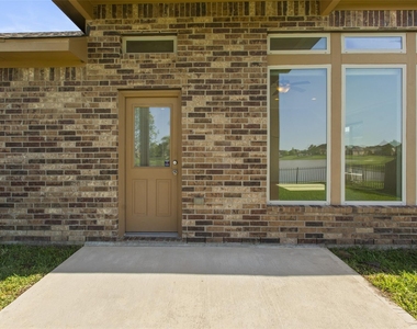 9430 Harmony Lake Lane - Photo Thumbnail 21