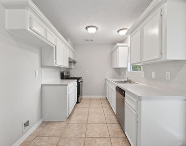 7429 Elbridge Lane - Photo Thumbnail 14