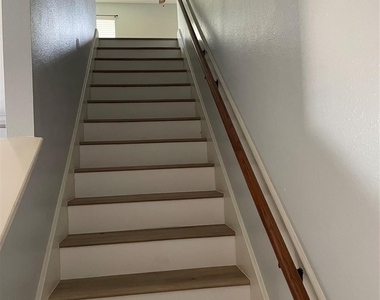 11115 Winspring Drive - Photo Thumbnail 4