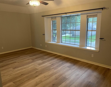 11115 Winspring Drive - Photo Thumbnail 5