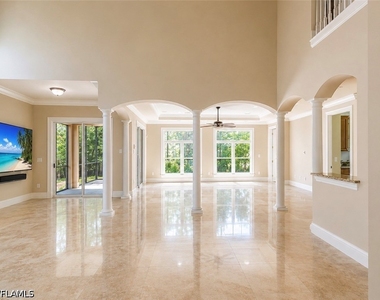 2915 Coco Lakes Drive - Photo Thumbnail 9