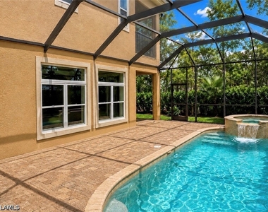 2915 Coco Lakes Drive - Photo Thumbnail 3