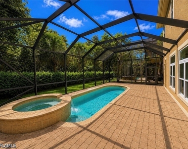 2915 Coco Lakes Drive - Photo Thumbnail 6