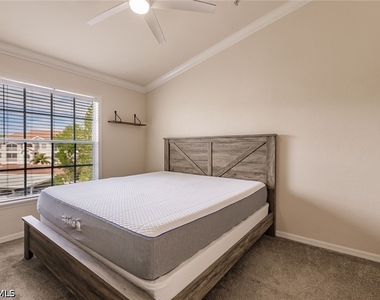 4620 Saint Croix Lane - Photo Thumbnail 17