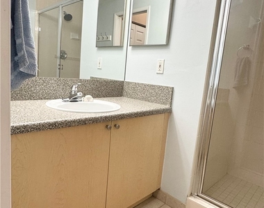 1220 Reserve Way - Photo Thumbnail 12