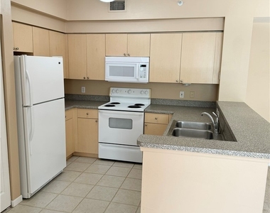 1220 Reserve Way - Photo Thumbnail 4