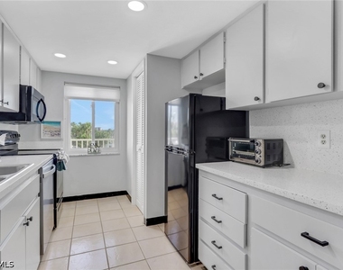 7400 Estero Boulevard - Photo Thumbnail 3