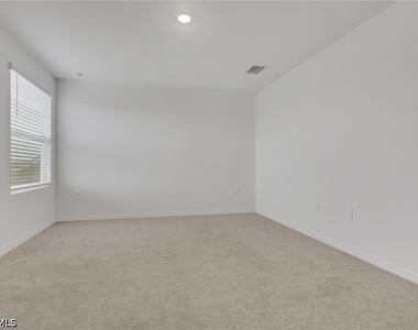 19550 Fairhill Court - Photo Thumbnail 18