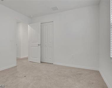19550 Fairhill Court - Photo Thumbnail 23