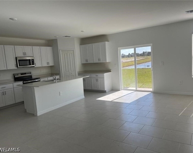 19550 Fairhill Court - Photo Thumbnail 11