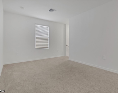 19550 Fairhill Court - Photo Thumbnail 16