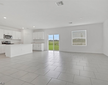 19550 Fairhill Court - Photo Thumbnail 6