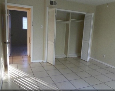 3931 Rosebud Drive - Photo Thumbnail 6