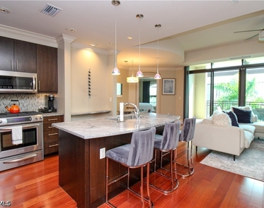 9123 Strada Place - Photo Thumbnail 24