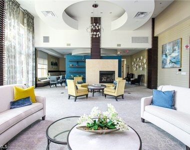 9123 Strada Place - Photo Thumbnail 14
