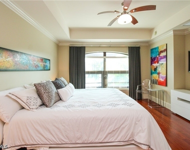 9123 Strada Place - Photo Thumbnail 34