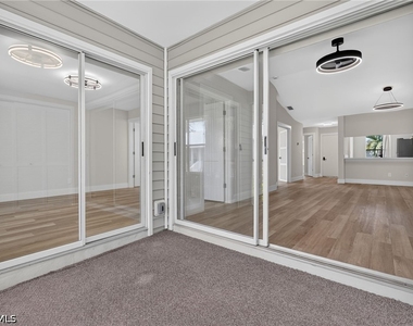 1915 Courtyard Way - Photo Thumbnail 29