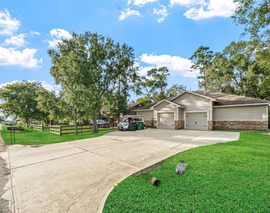 307 Covecrest Drive - Photo Thumbnail 17