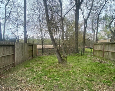 307 Covecrest Drive - Photo Thumbnail 13