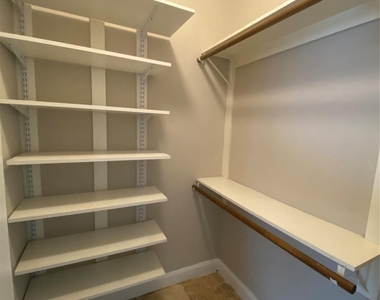 307 Covecrest Drive - Photo Thumbnail 11