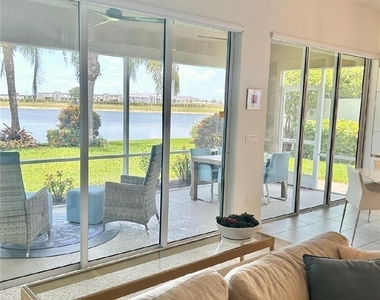 5476 Katia Court - Photo Thumbnail 7