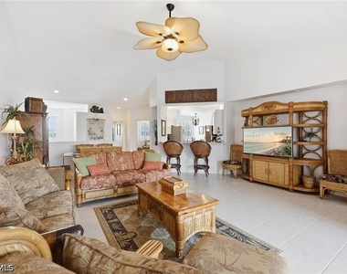 1150 Sweetwater Lane - Photo Thumbnail 5