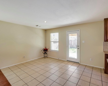 18231 Valebluff Lane - Photo Thumbnail 8