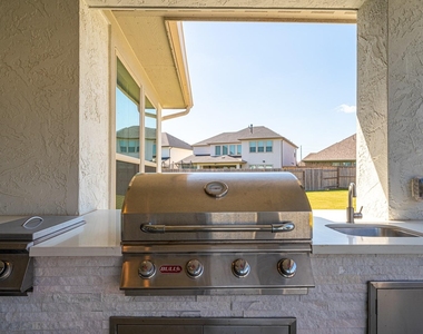 4706 Llano Loop - Photo Thumbnail 38